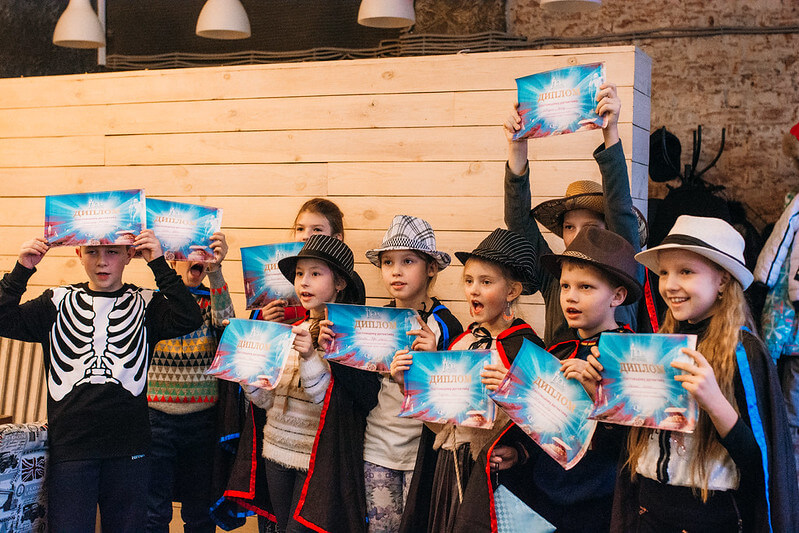 Как отметить Новый год классом — идеи для младших школьников в Tashkent